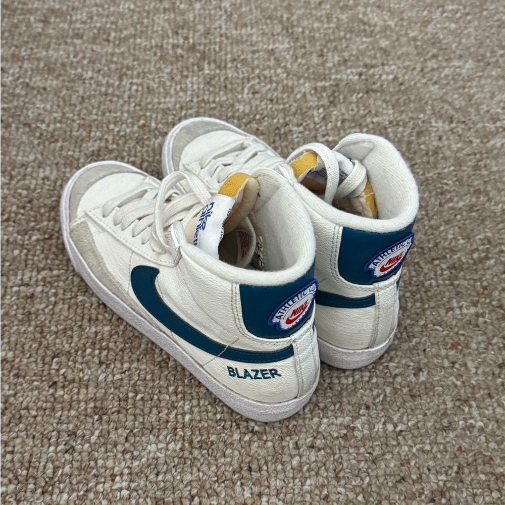 NIKE BLAZER’s